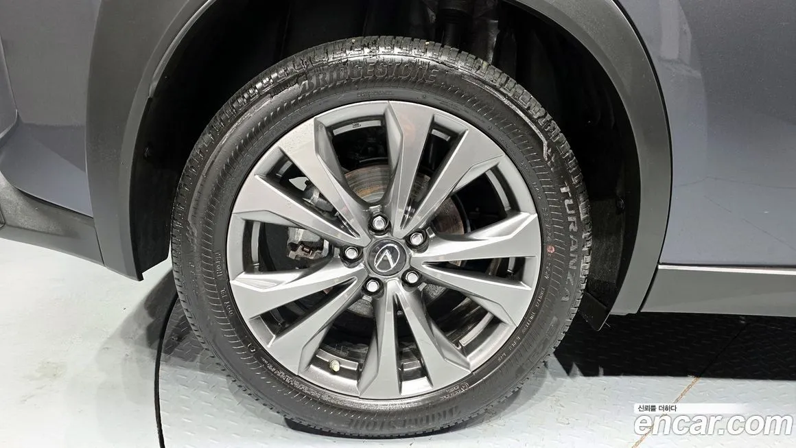 Lexus UX 2024 из KR, фото 5