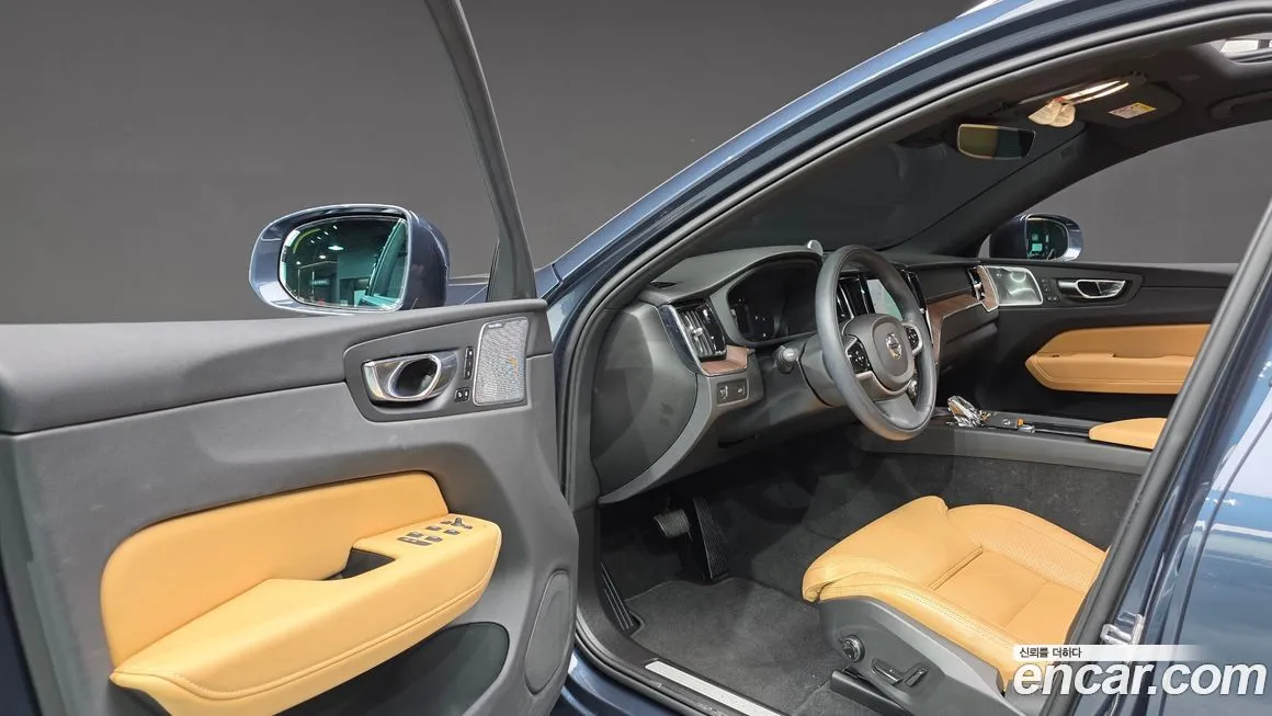 Volvo XC60 2022 из KR, фото 7