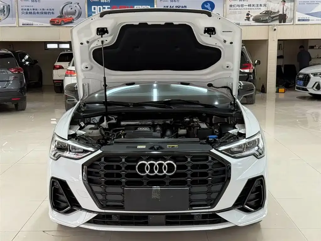 Audi Q3 2023 из CN, фото 6