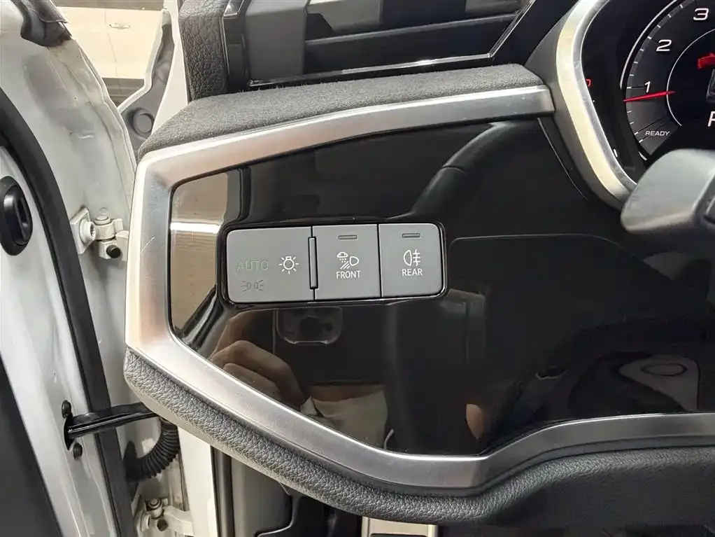 Audi Q3 2023 из CN, фото 3
