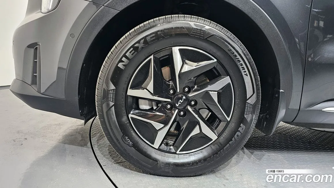 Kia Sorento — фото 6