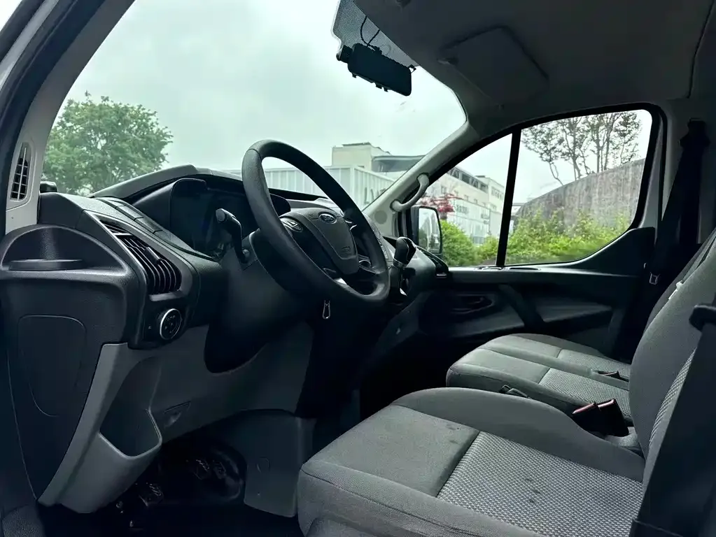 Ford Transit 2021 из CN, фото 6