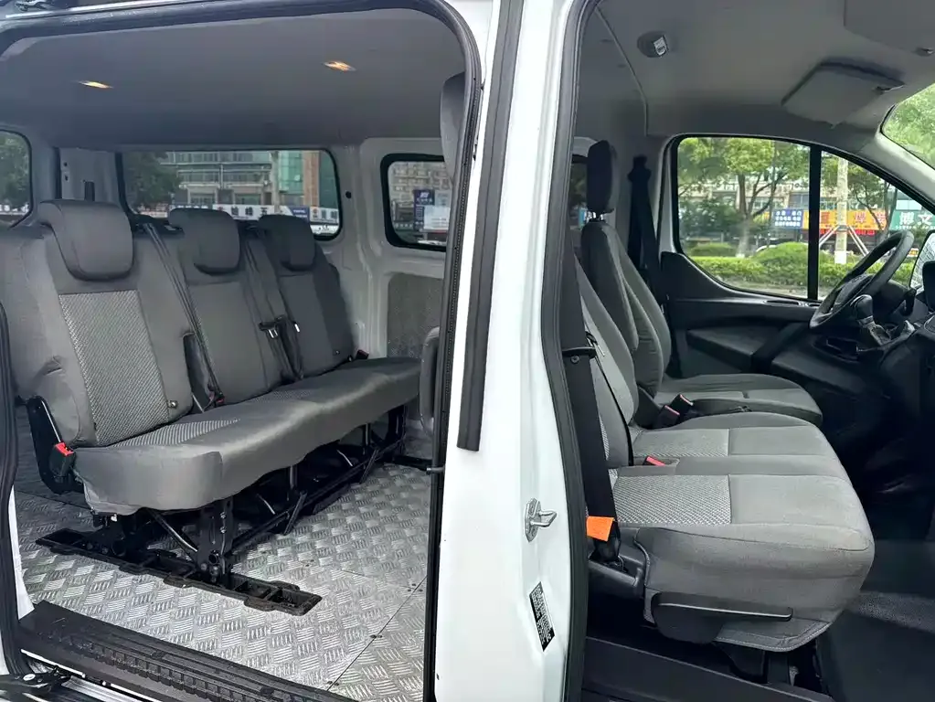 Ford Transit 2021 из CN, фото 4