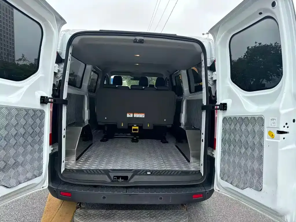 Ford Transit 2021 из CN, фото 7