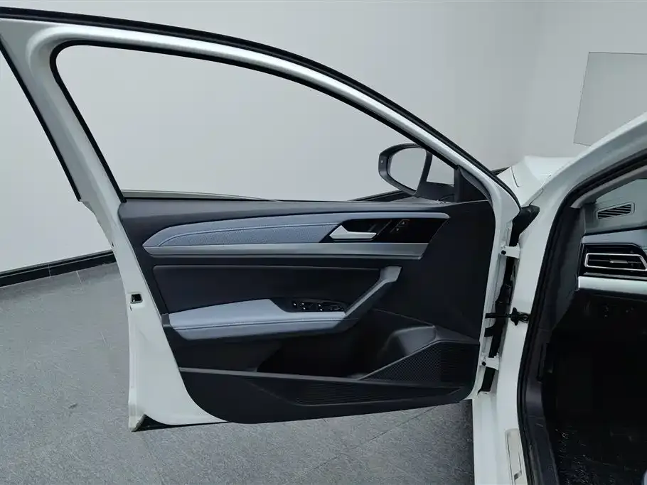 Volkswagen Lavida 2023 из CN, фото 10