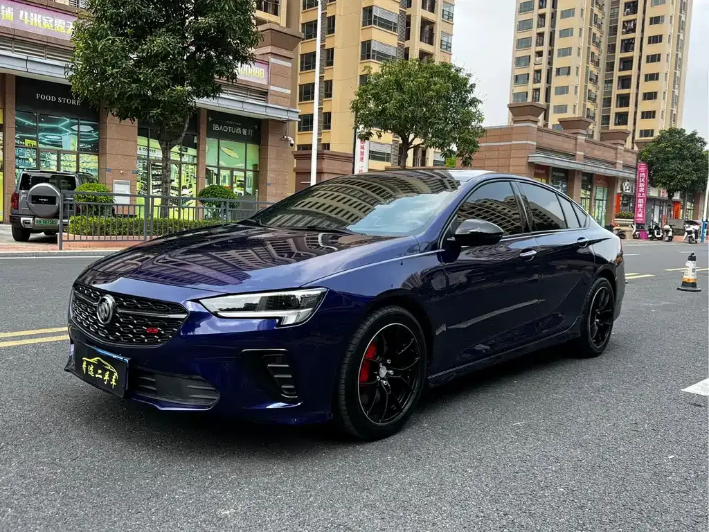 Buick Regal — фото 1