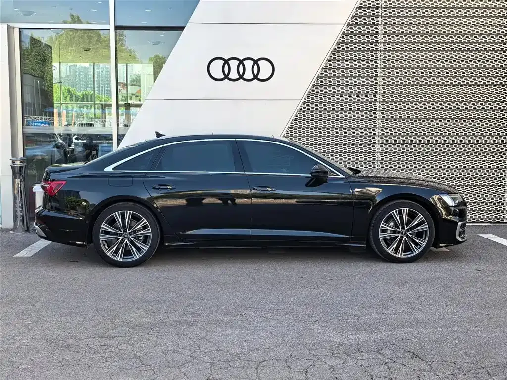 Audi A6L 2024 из CN, фото 7