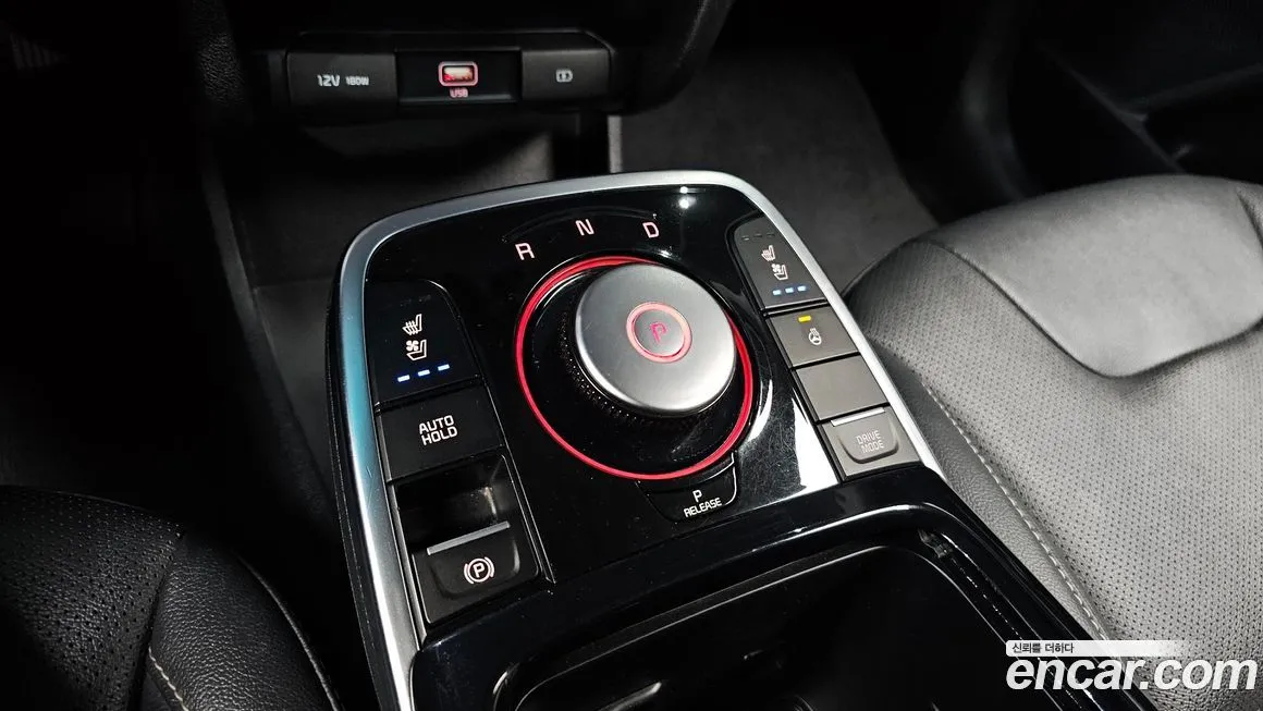Kia Niro — фото 9