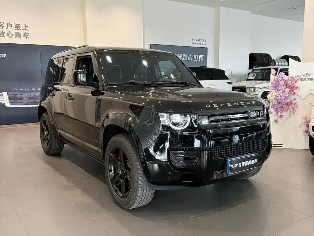 Land Rover Defender — фото 10