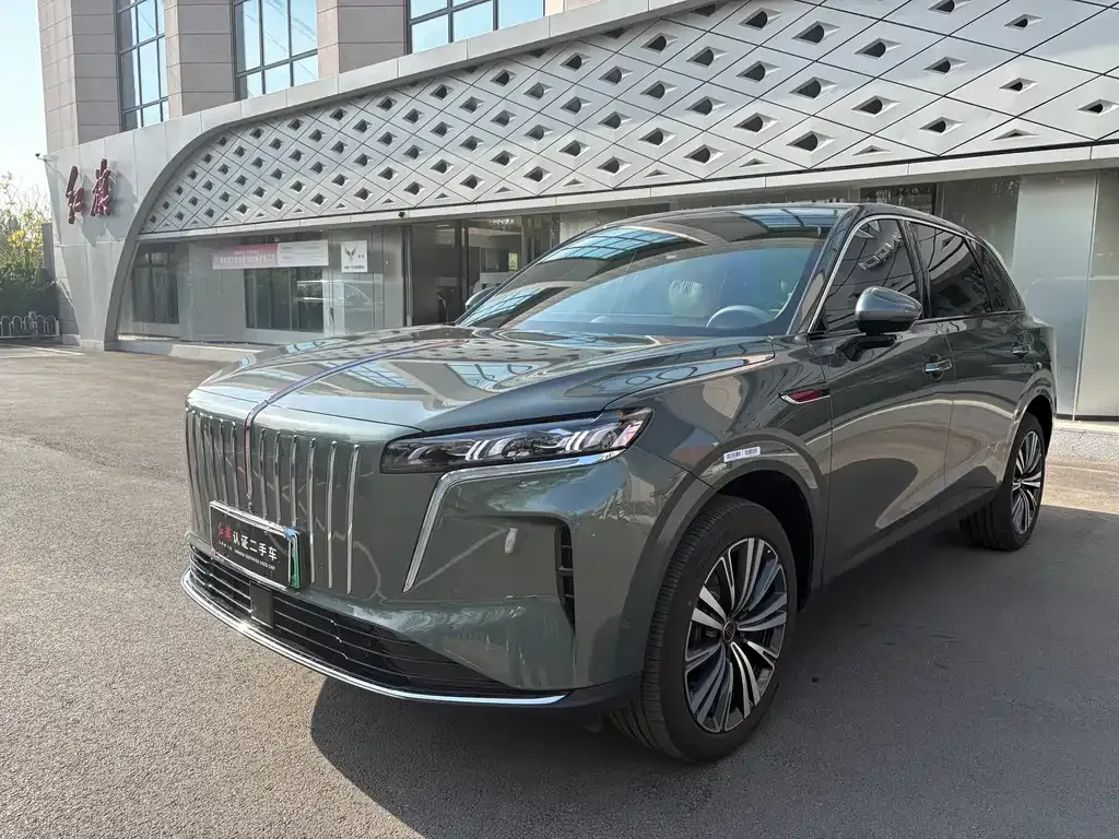 Hongqi HS6 PHEV