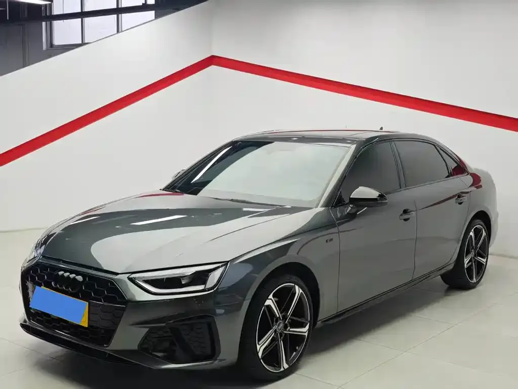 Audi A4L 2022 из CN, фото 1