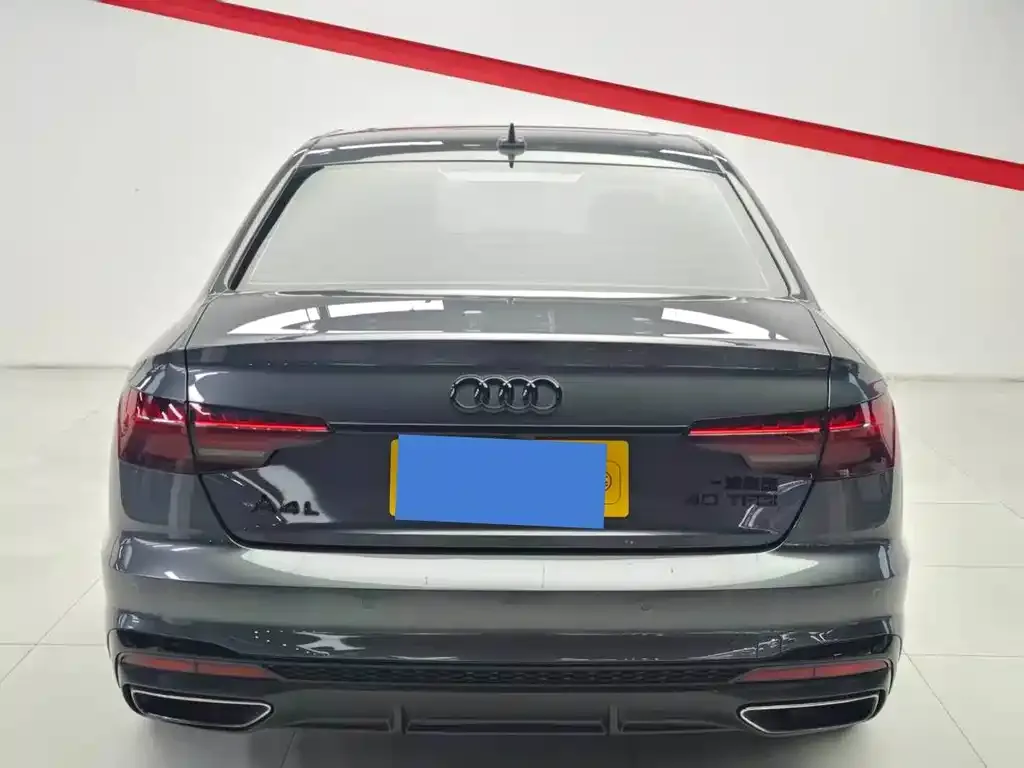 Audi A4L 2022 из CN, фото 3