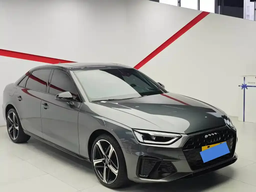 Audi A4L 2022 из CN, фото 6