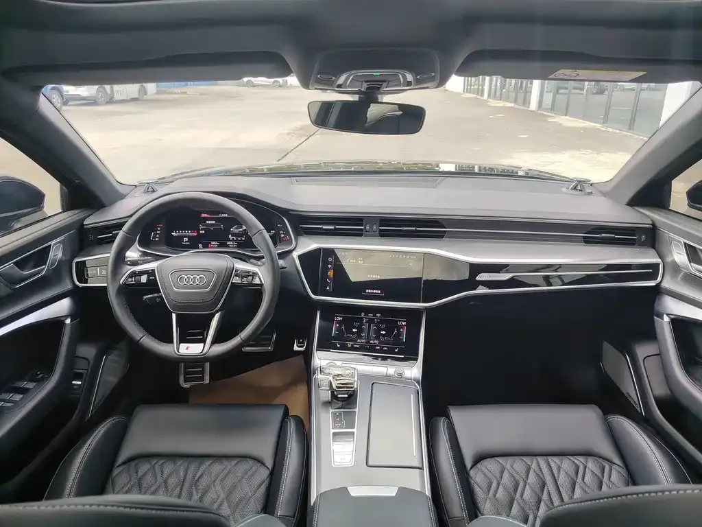 Audi A6L 2025 из CN, фото 9