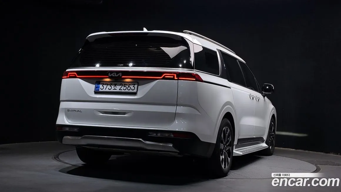 Kia Carnival — фото 2