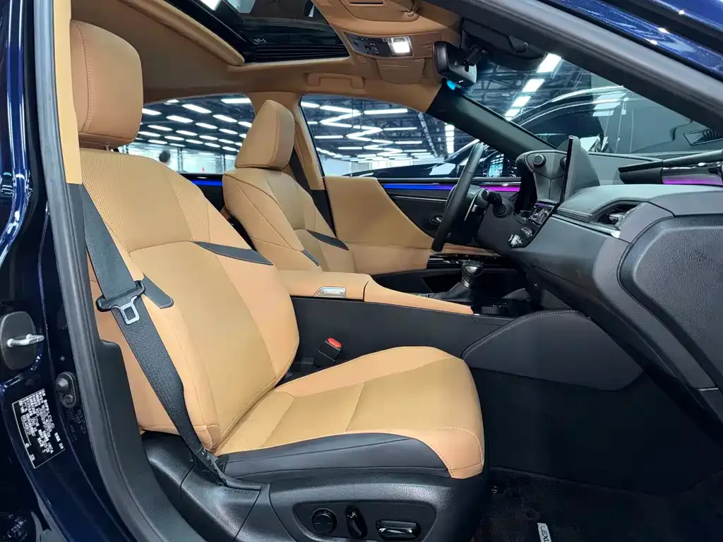 Lexus ES 2023 из CN, фото 4