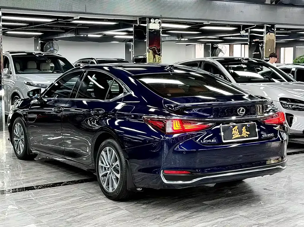 Lexus ES 2023 из CN, фото 8
