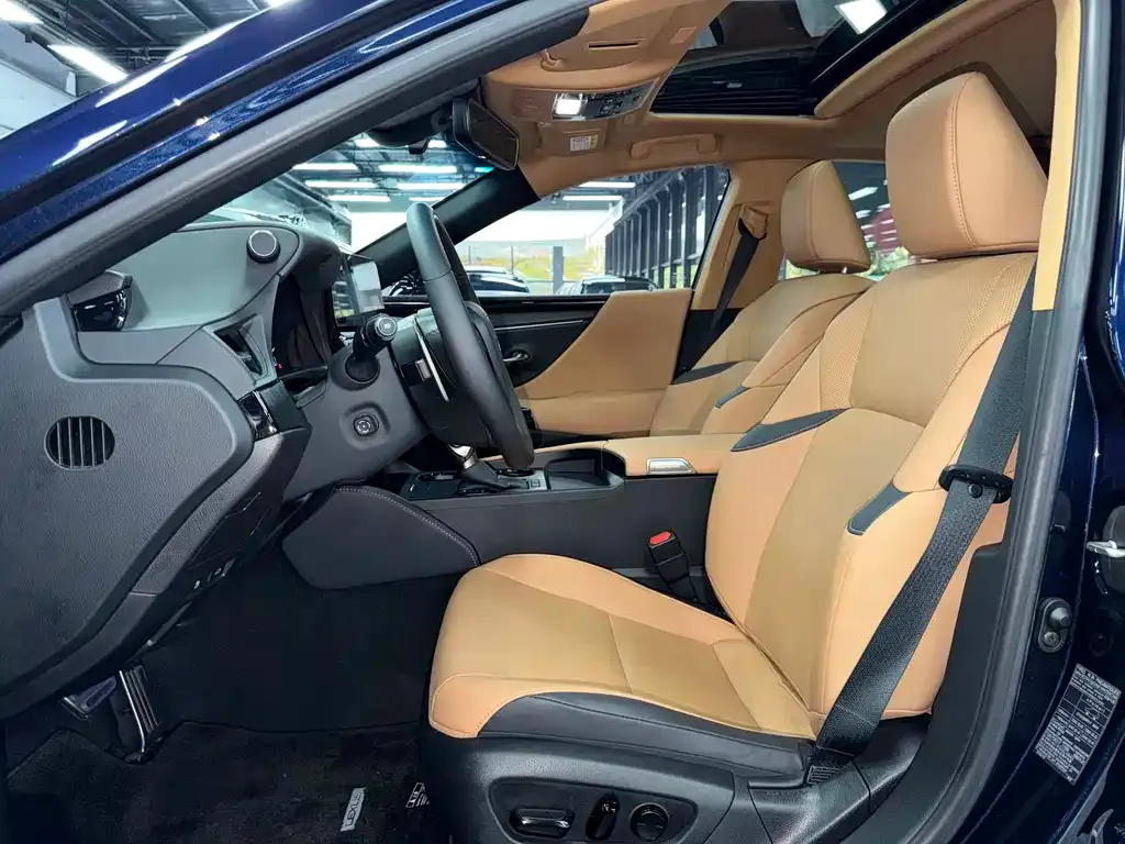 Lexus ES 2023 из CN, фото 3