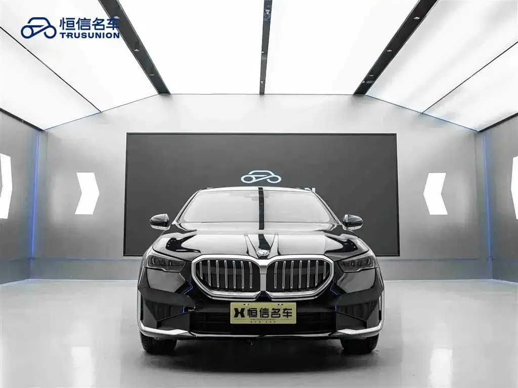 BMW 5 Series — фото 3