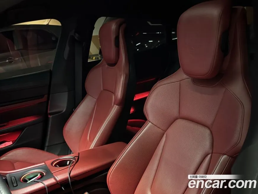 Porsche Taycan 2021 из KR, фото 7