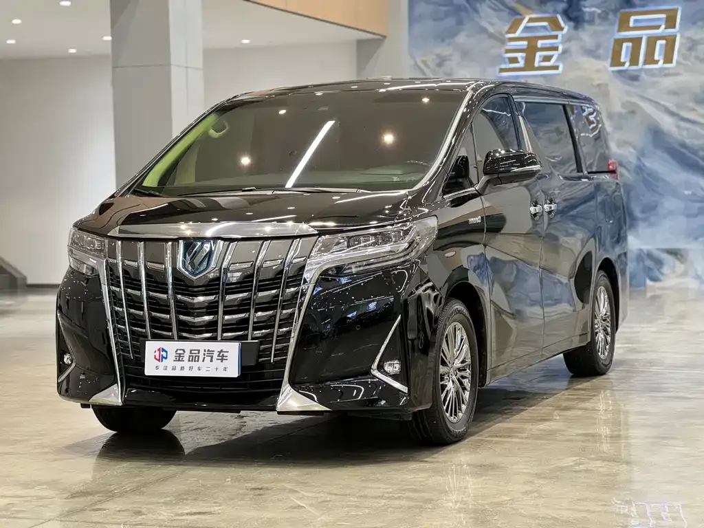 Toyota Alphard 2023 из CN, фото 1