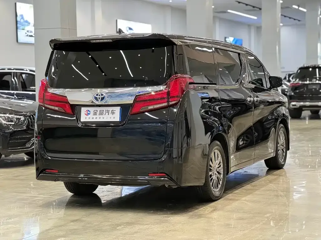 Toyota Alphard 2023 из CN, фото 6