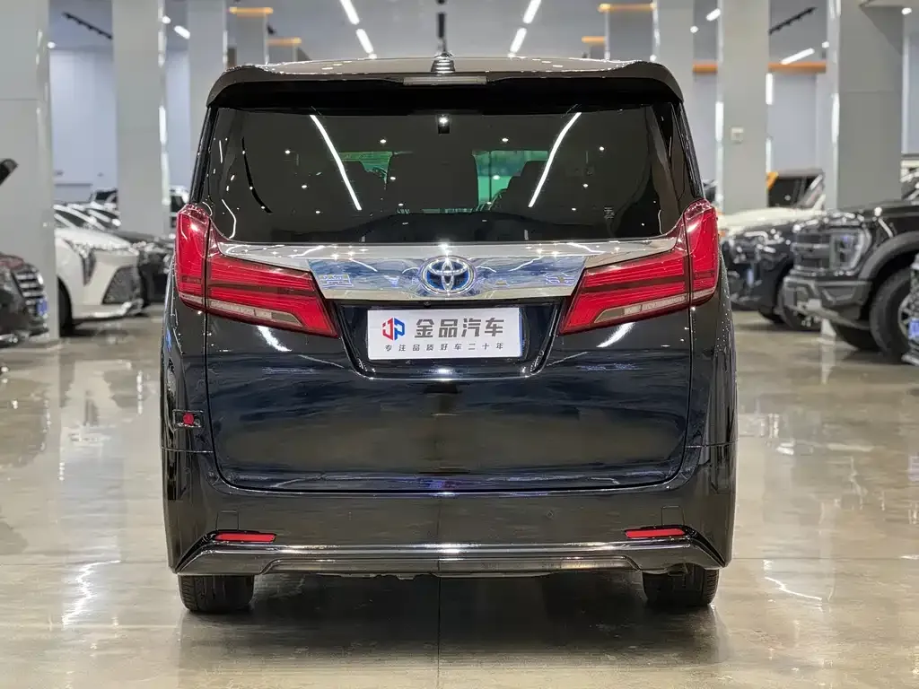 Toyota Alphard 2023 из CN, фото 4