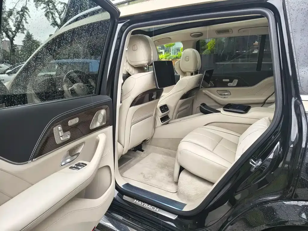 Mercedes-Benz GLS — фото 4
