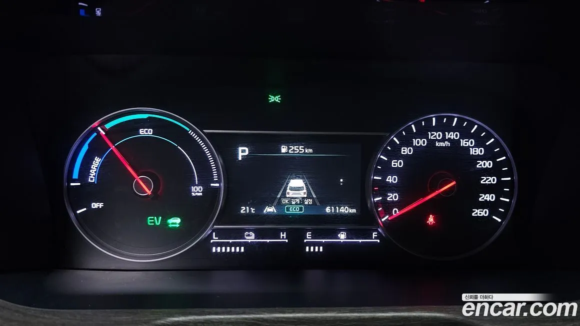 Kia Sorento — фото 9