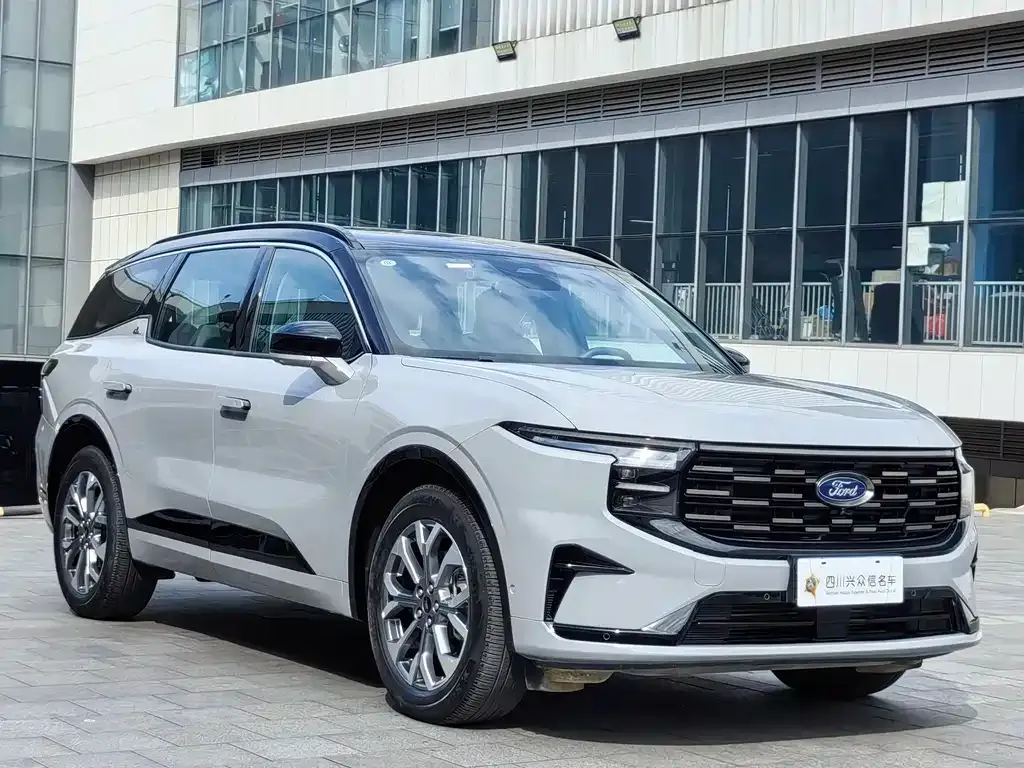 Ford Edge — фото 10