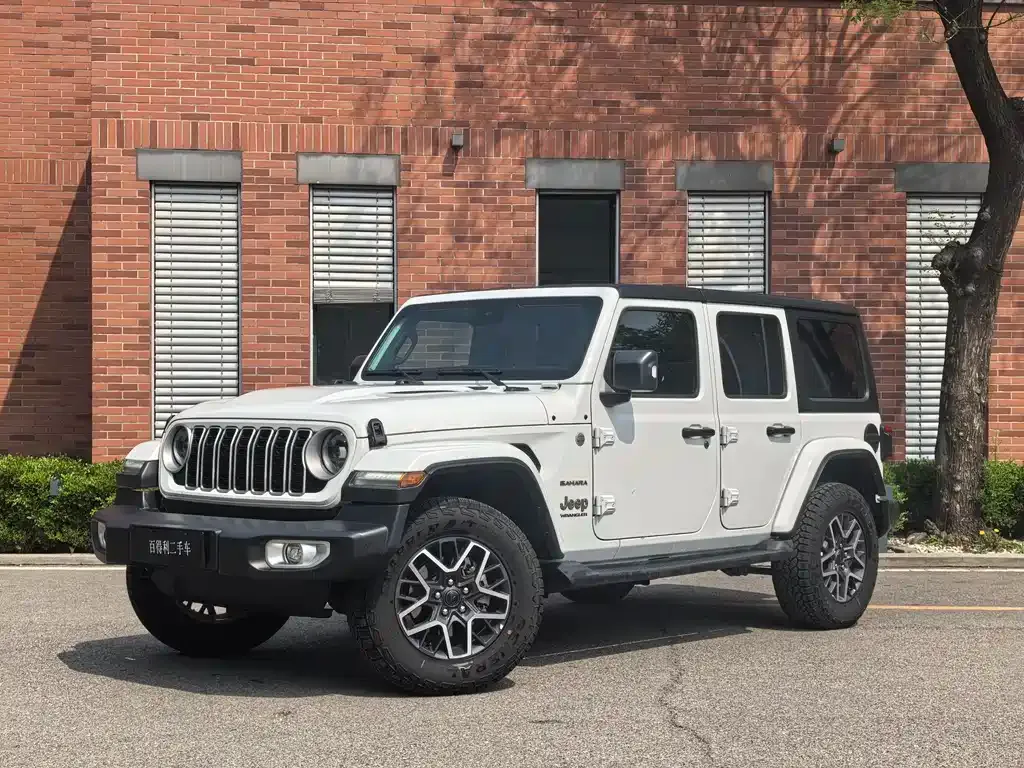 Jeep Wrangler — фото 1