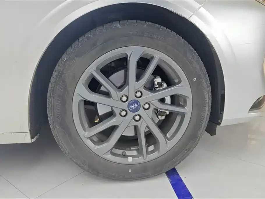 Ford Mondeo 2024 из CN, фото 3