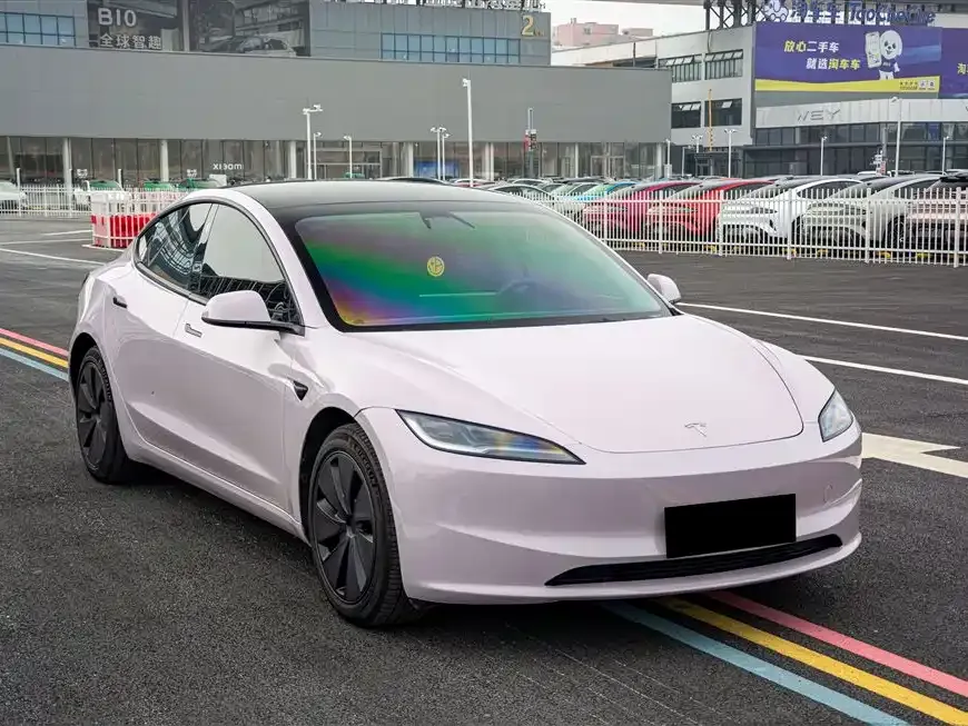 Tesla Model 3 — фото 5