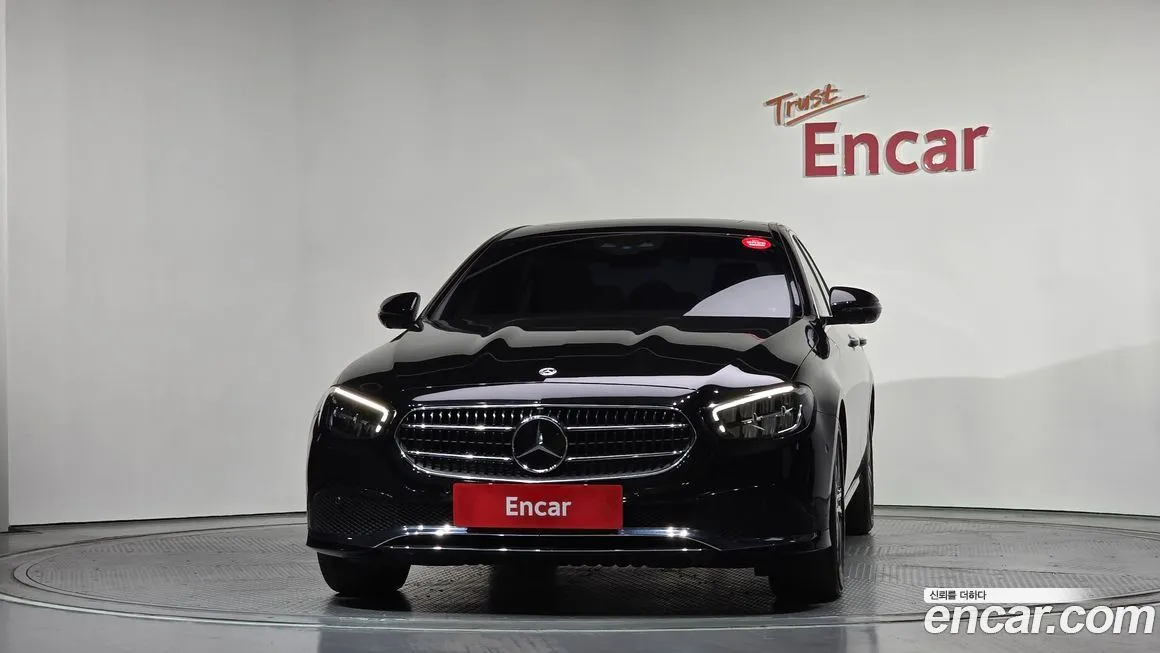 Mercedes-Benz E-Class 2023 из KR, фото 2