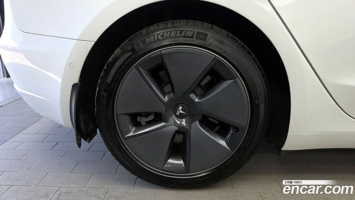 Tesla Model 3 2022 из KR, фото 9