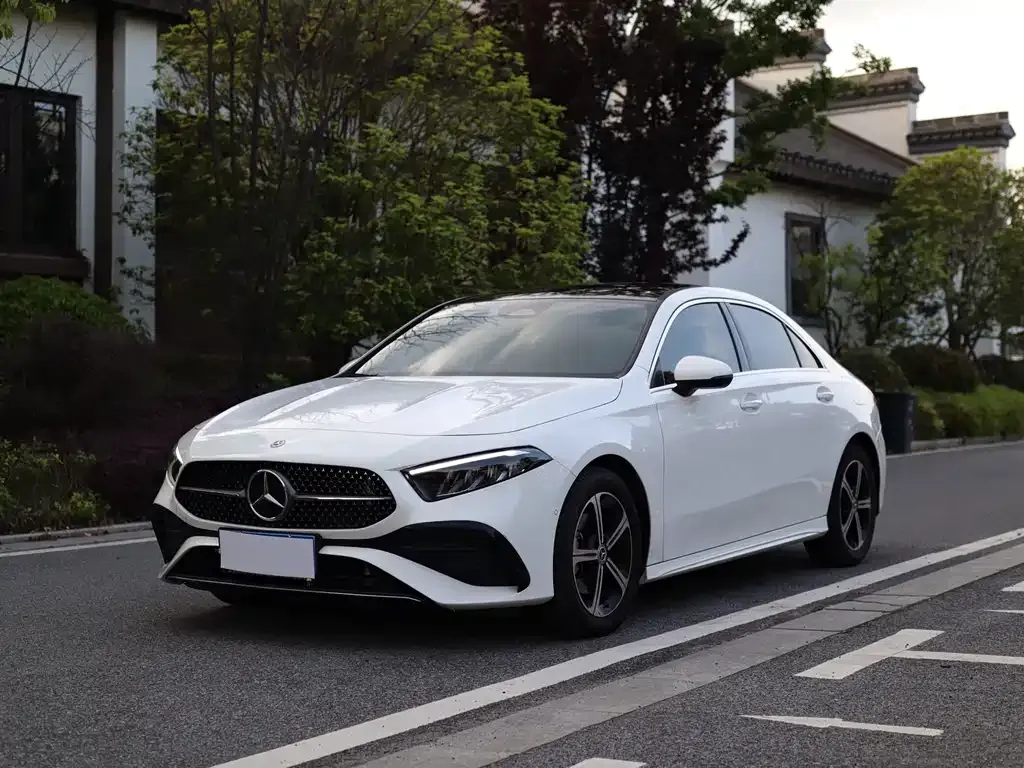 Mercedes-Benz A-Class — фото 1