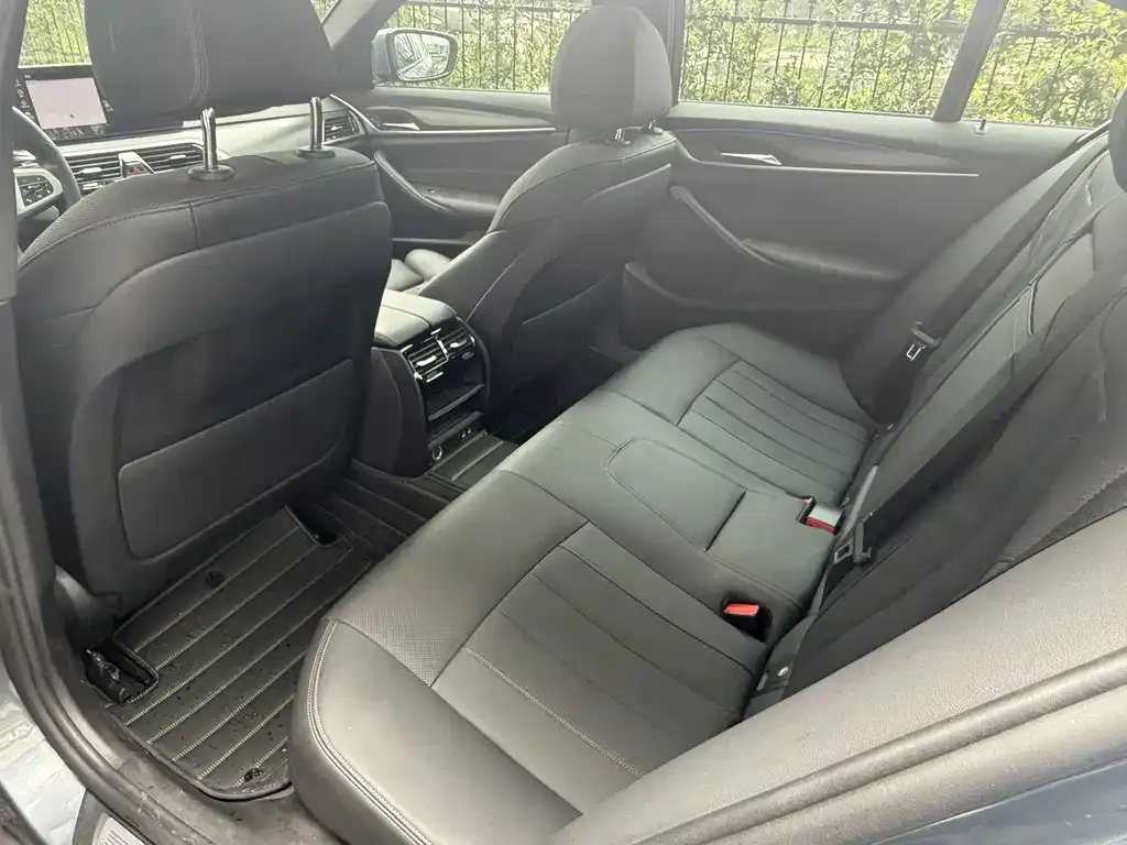 BMW 5 Series (Import) — фото 3
