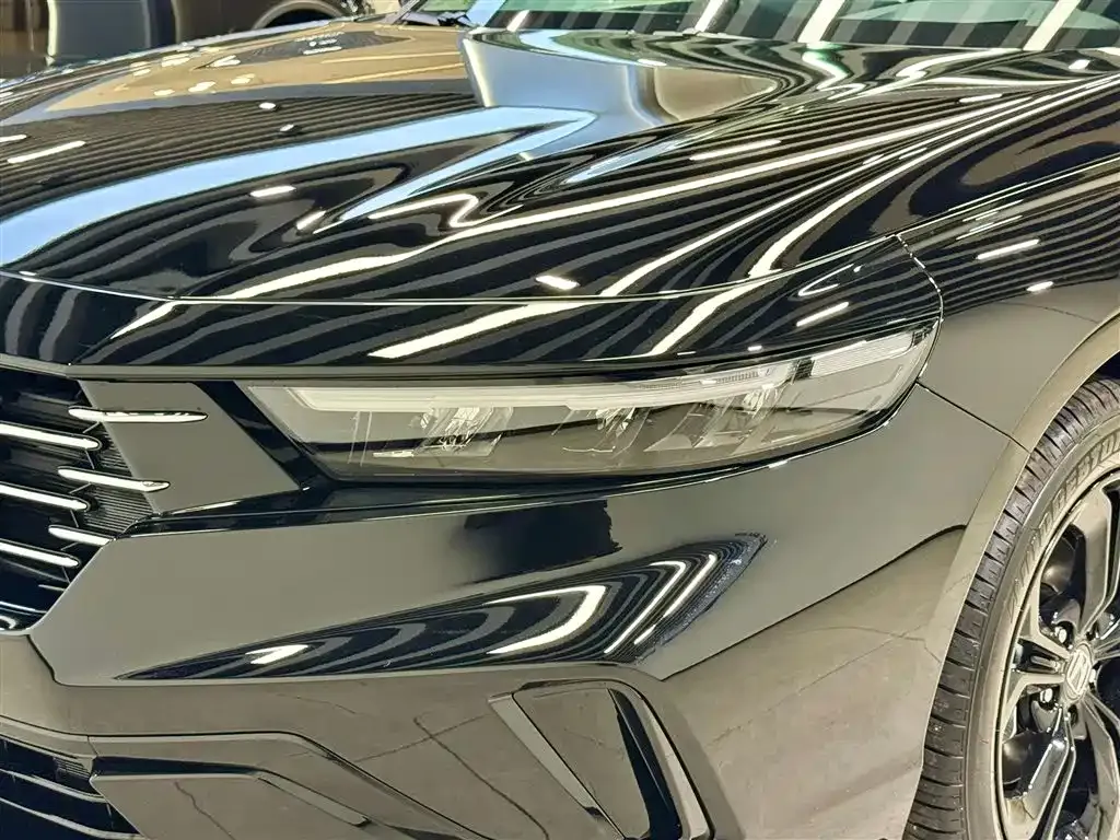 Honda Accord — фото 8