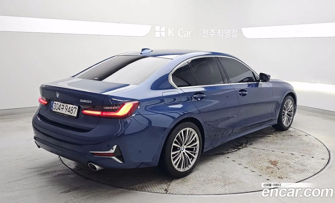 BMW 3-Series 2021 из KR, фото 8