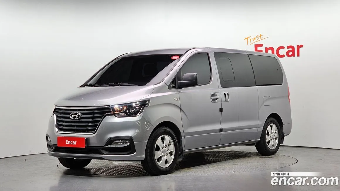 Hyundai Starex