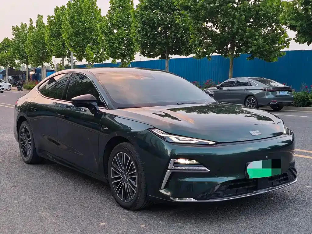 Geely Galaxy Xingyao 8