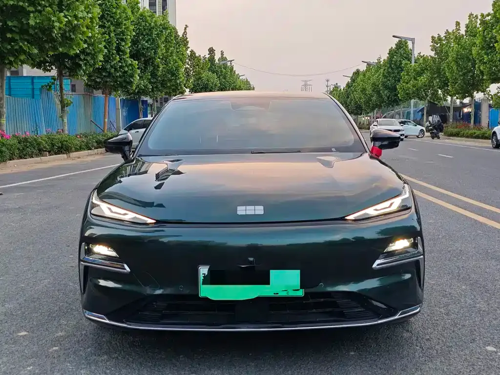 Geely Galaxy Xingyao 8 2025 из CN, фото 8