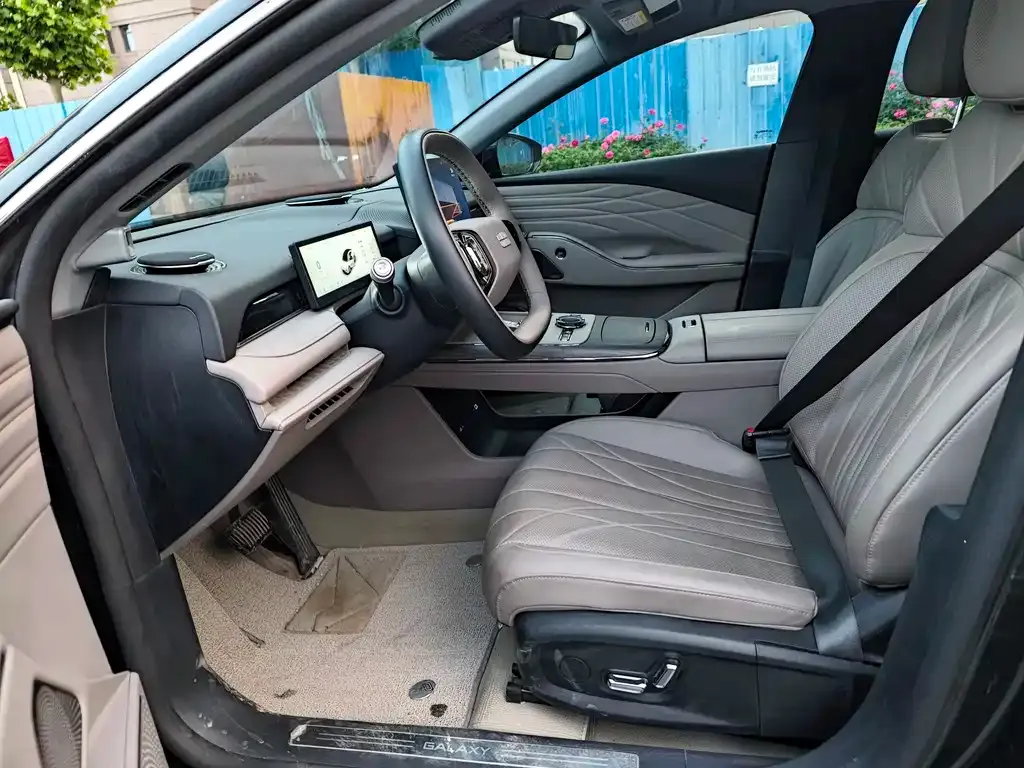 Geely Galaxy Xingyao 8 2025 из CN, фото 4