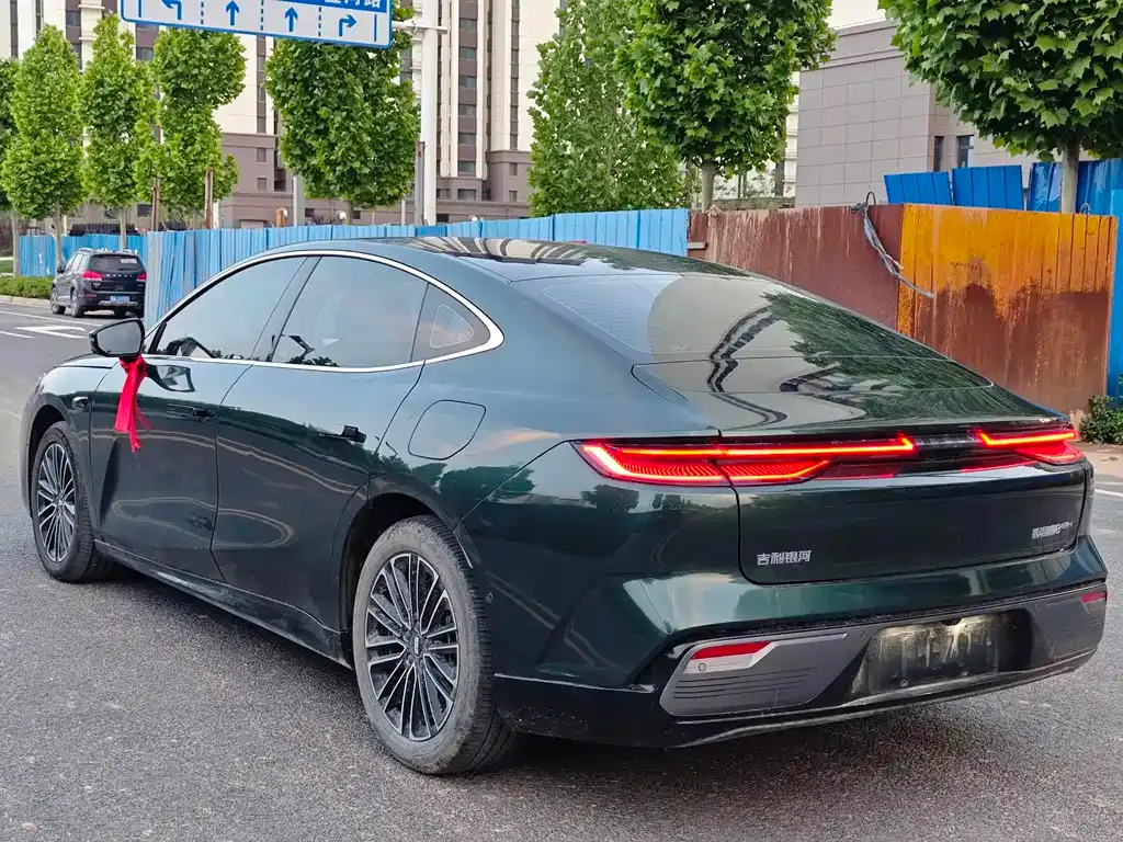 Geely Galaxy Xingyao 8 2025 из CN, фото 6