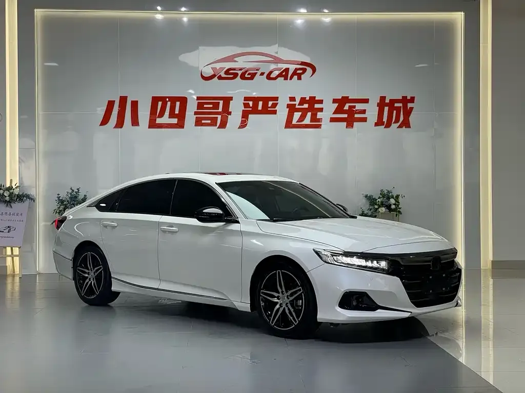 Honda Accord — фото 10