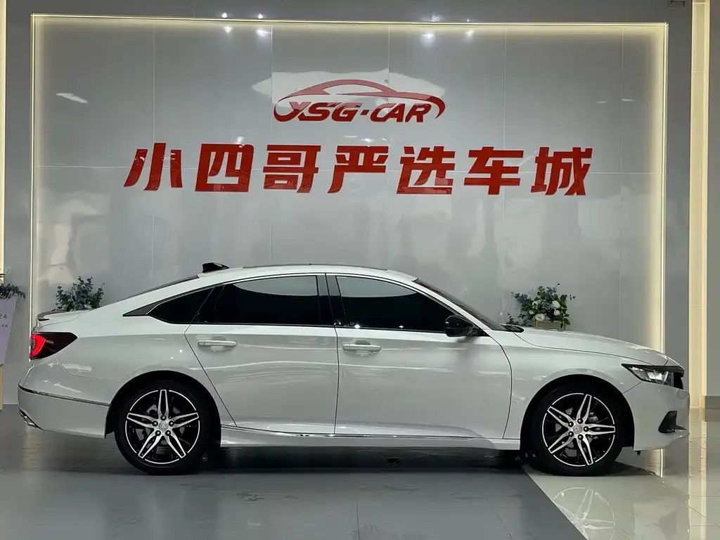 Honda Accord — фото 3
