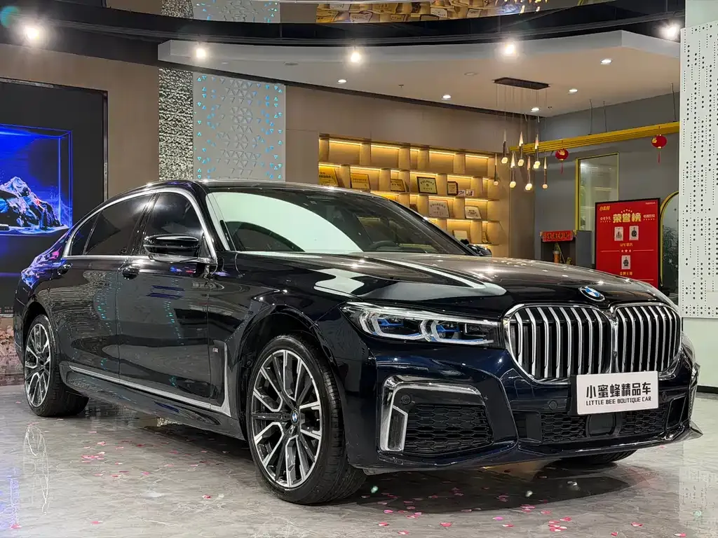 BMW 7 Series 2021 из CN, фото 10