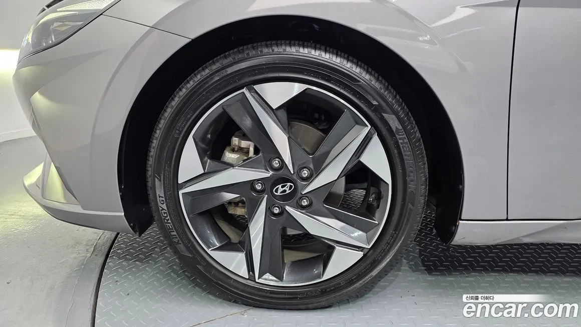Hyundai AVANTE 2023 из KR, фото 4
