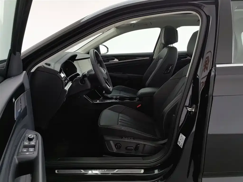 Volkswagen Passat — фото 10