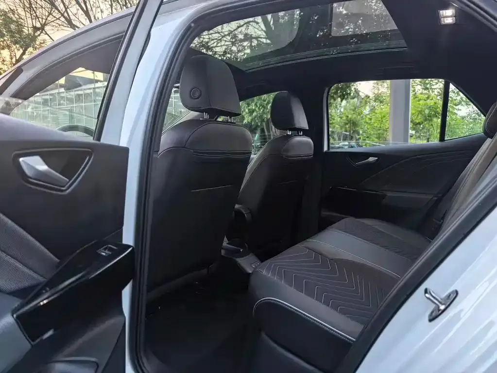 Volkswagen ID.3 2024 из CN, фото 3